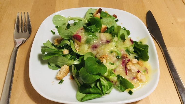 feldsalat mit kartoffeldressing thermomix