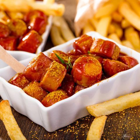 currywurst-sauce mit ketchup