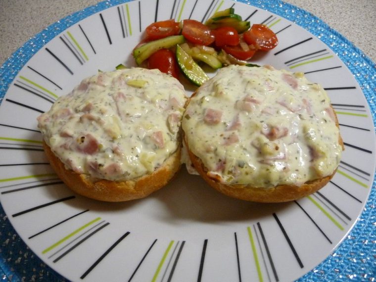 brotaufstrich mit creme fraiche