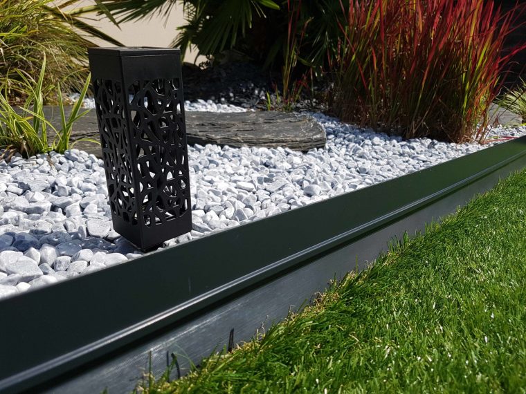 bordure de jardin gris anthracite