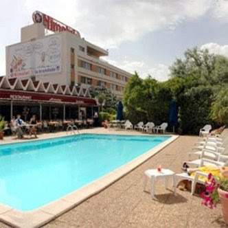 piscine ouverte le dimanche