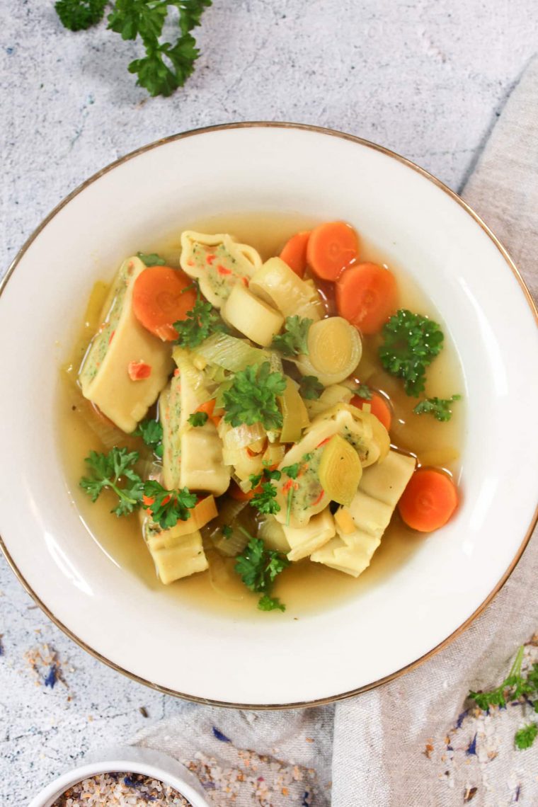 suppe mit maultaschen