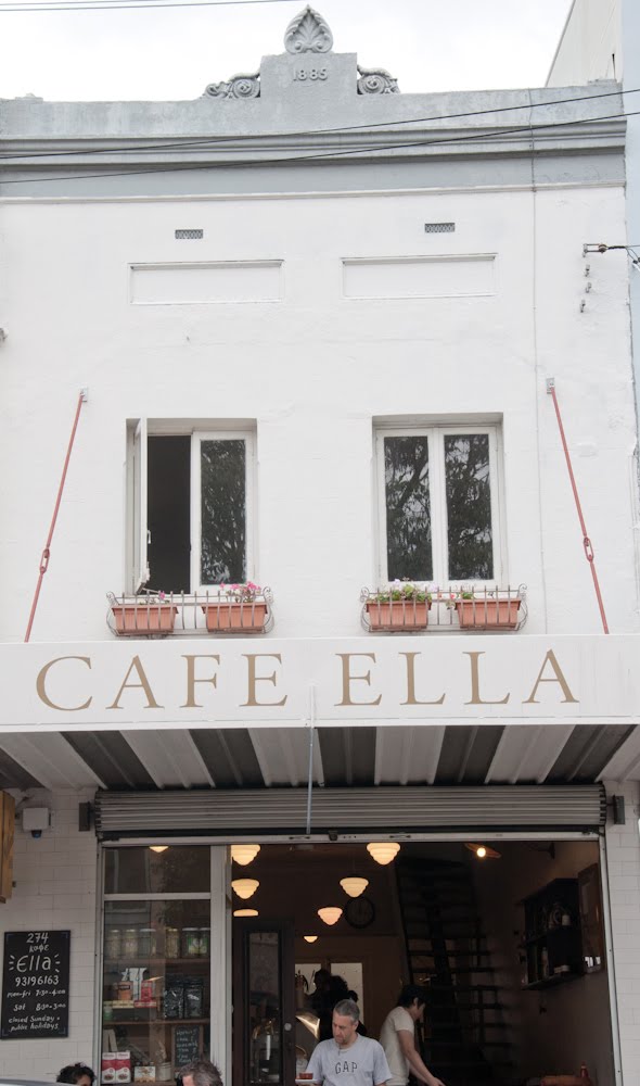 ella back & cafe