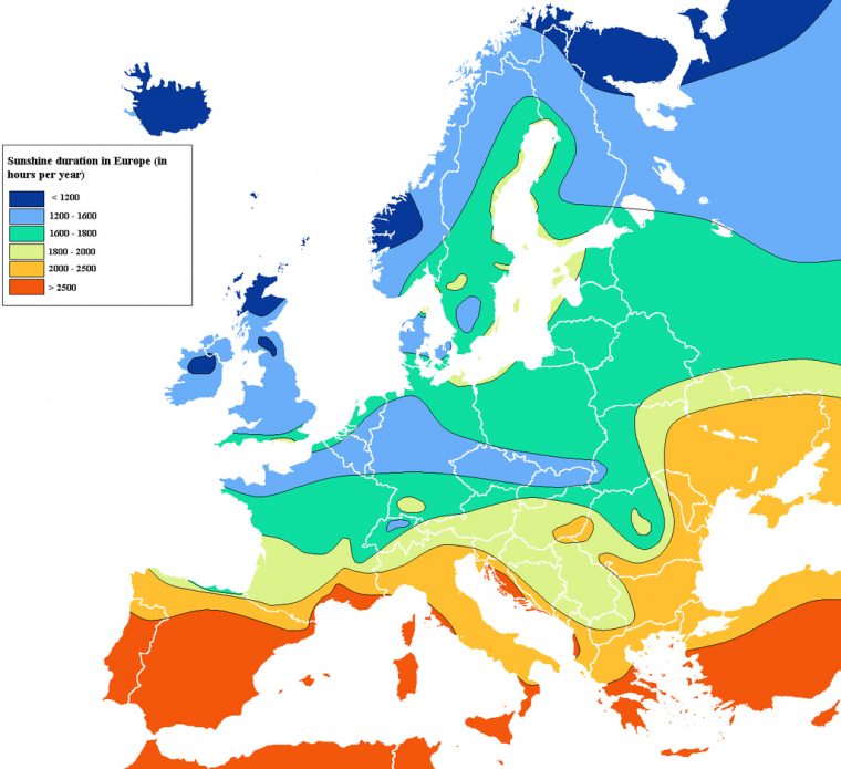 A Map Showing The Average Annual Hours Of Sunshine In Europe serapportantà Carte D Europe En Francais