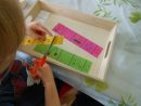 Activités Montessori : Apprendre À Découper Avec Des Ciseaux pour Activité Montessori 3 Ans