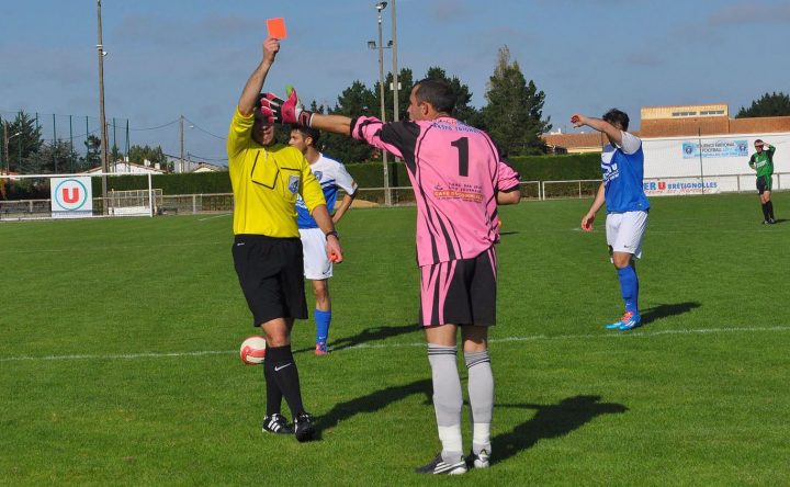 Arbitrage. Ce Qu'il Faut Savoir Des Nouvelles Règles – Foot tout Jeux De Gardien De But