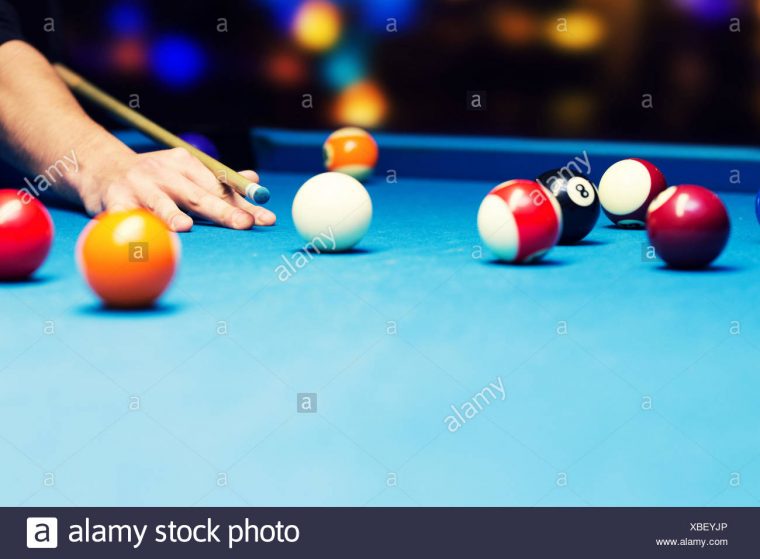 Bar – Jeux Billard Pool Banque D'images, Photo Stock tout Jeux De Biyare