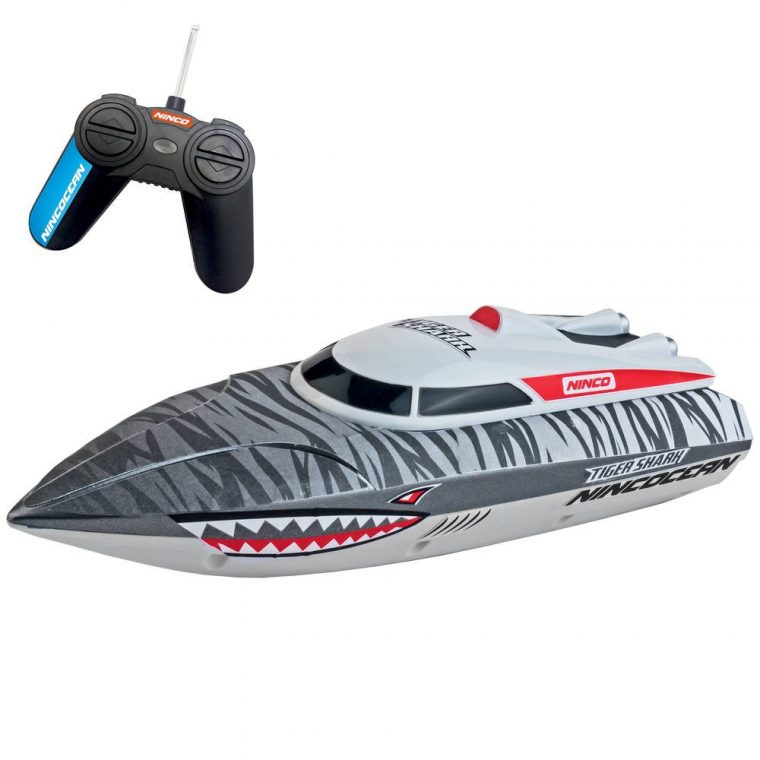 Bateau Requin Radiocommande 1/45Eme avec Voiture Requin Jouet