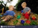 Bébés Bébé Garçon Enfant En Jouant À Sable Jouets Jeux Pour encequiconcerne Jeux Enfant 2 3 Ans