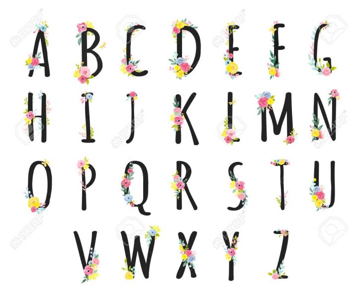 Belle Lettres Majuscules Alphabet Romain Avec Des Fleurs Dessinées À La  Main Aquarelle intérieur Lettres Majuscules À Imprimer