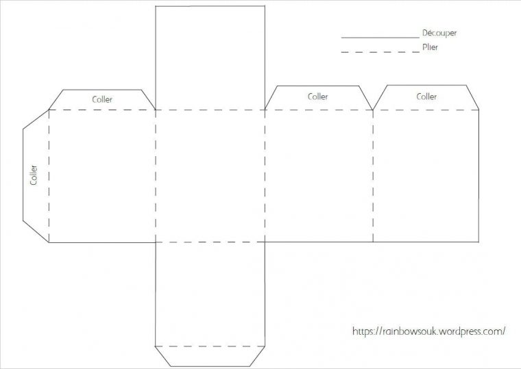 Calendrier De L'avent À Fabriquer : Des Maisonnettes En Papier avec Patron De Maison En Papier A Imprimer