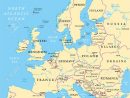 Carte De L'europe Politique Et La Région Environnante. Avec Les Pays, Les  Capitales, Les Frontières Nationales, Les Grandes Rivières Et Les Lacs. concernant Pays Et Capitales D Europe
