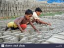 Child Work Bangladesh Brick Photos &amp; Child Work Bangladesh pour Casse Brique Enfant