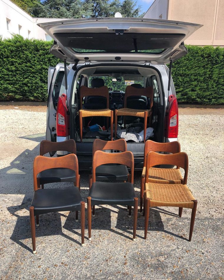 Chine Du Jour Deux Lots De Quatre Chaises Arne Hovmand Olsen destiné Un Mot Pour Quatre Images Chine Du Jour Deux Lots De Quatre Chaises Arne Hovmand Olsen destiné Un Mot Pour Quatre Images