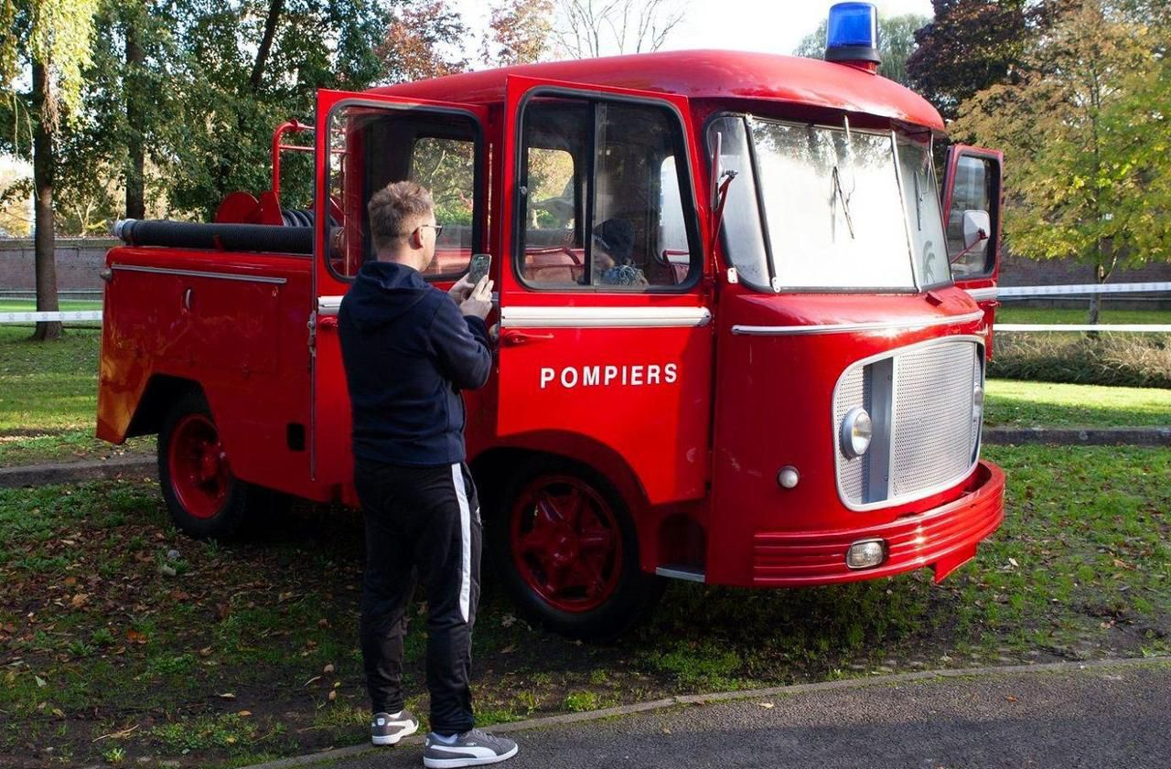 Choisy-La-Victoire : L'ancien Camion Des Pompiers Restauré encequiconcerne Jeux De Camion De Pompier Gratuit