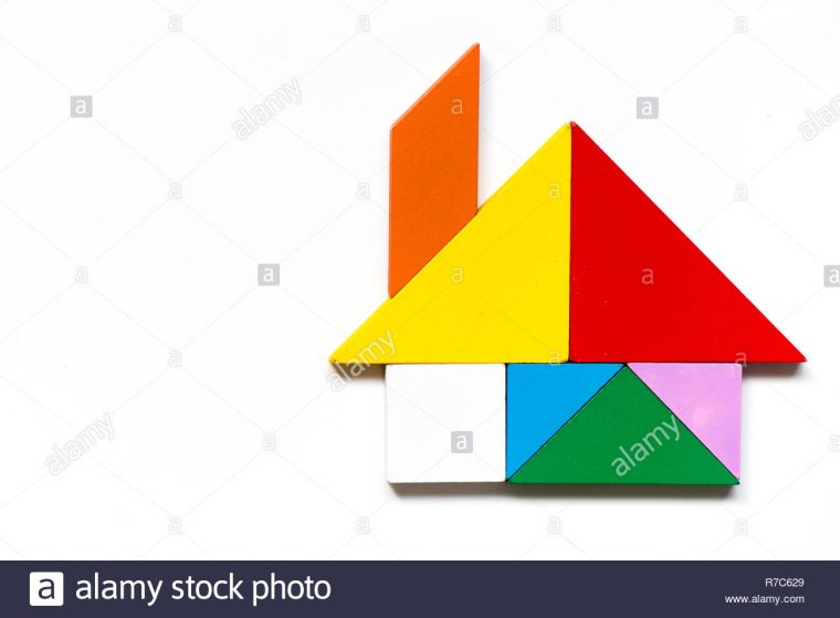 Color Wood Tangram Puzzle In Home Shape On White Background tout Tangram Chat