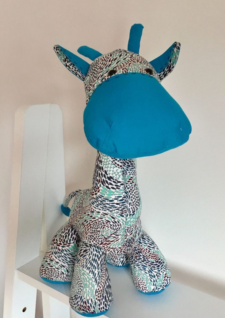 Doudou Grande Girafe Tissu Liberty Shoals : Jeux, Peluches tout Jeux De Girafe Gratuit