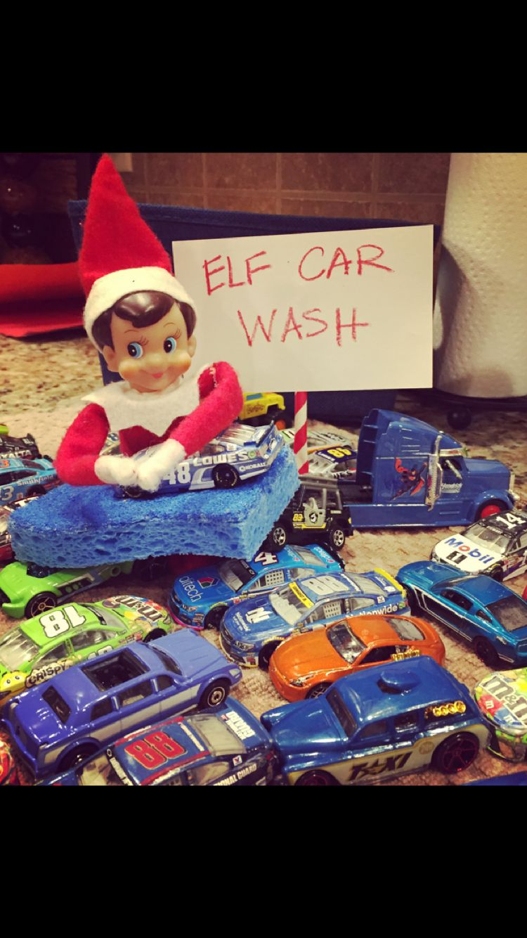 Elf On The Shelf. Elf Car Wash. | Lutin De Noel, Elfe De dedans Lulu Le Petit Lutin 