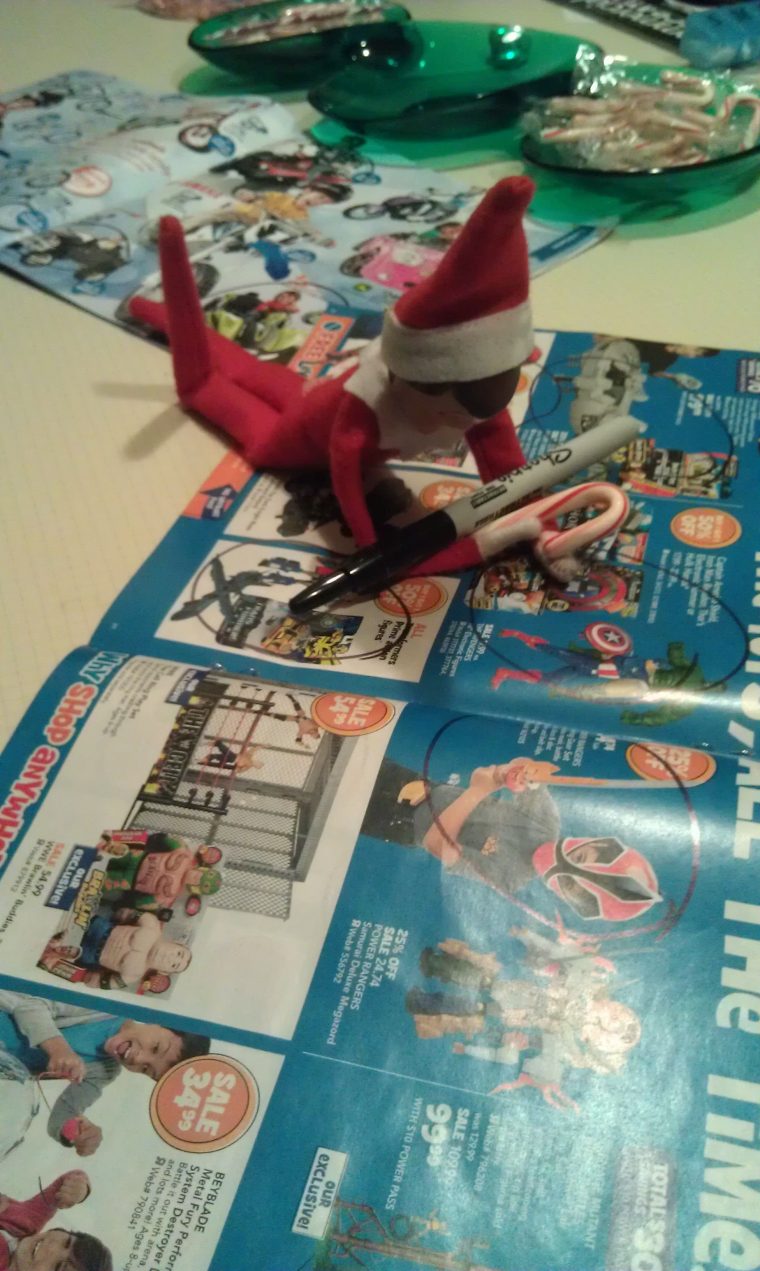 Elf On The Shelf Making His Own Christmas List. | Lutin De concernant Lulu Le Petit Lutin