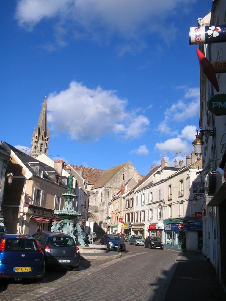 Étampes (F – Département Essonne – 91 – Sous-Préfecture à Département Et Préfecture