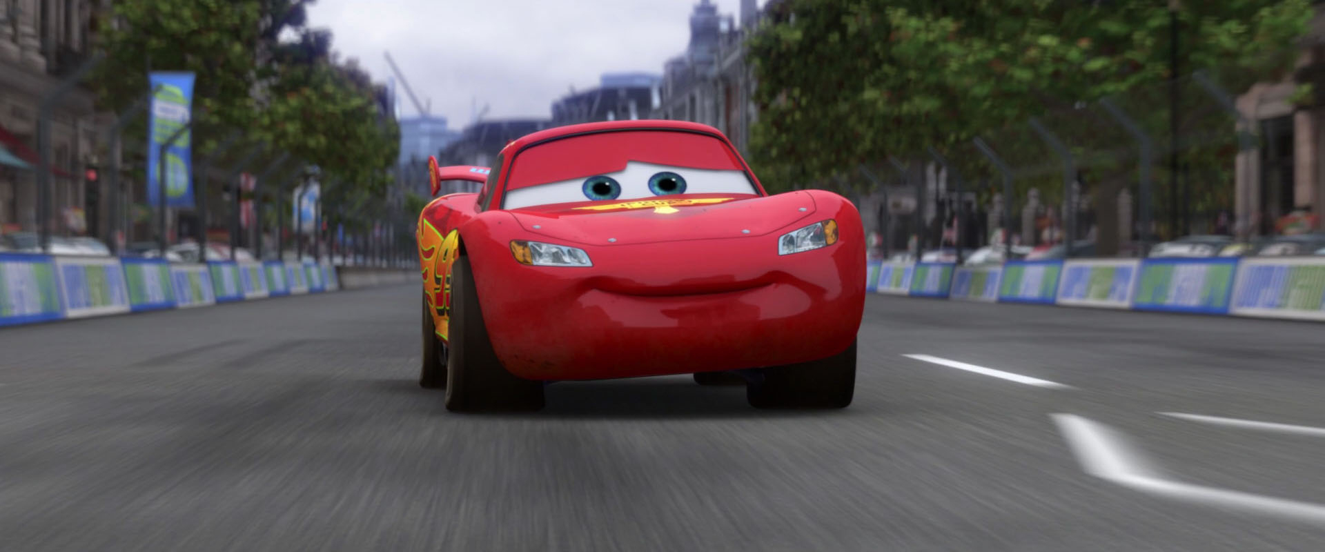 Flash Mcqueen, Personnage Dans &amp;quot;cars&amp;quot;. | Pixar-Planet.fr serapportantà Flash Mcqueen Martin 