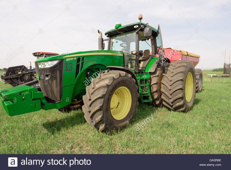 Green Tractor Photos & Green Tractor Images – Alamy concernant Dessin Animé De Tracteur John Deere