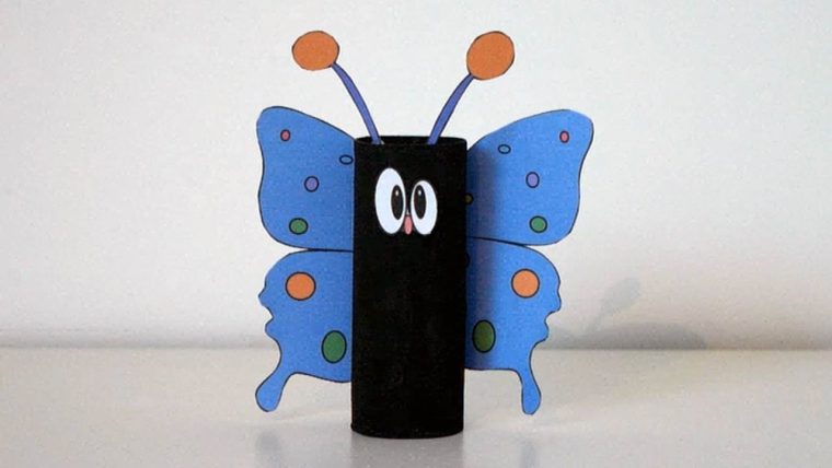 Housing For Children – Pretty Butterfly With Toilet Roll – Manual Activity serapportantà Activité Manuelle En Papier