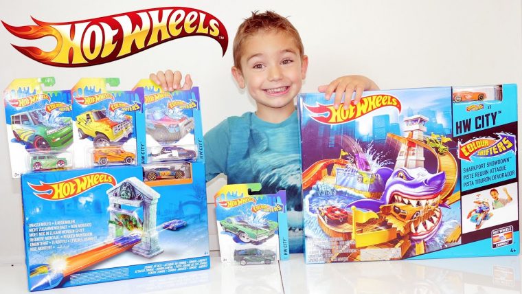 Jeu – Piste Requin Hot Wheels & Zombie – Sharkport Showdown & Zombie encequiconcerne Voiture Requin Jouet