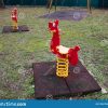 Jeux De Basculage Pour De Petits Enfants Oscillations Rouges encequiconcerne Jeux Pour Petit Enfant