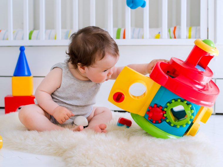 Jeux Et Jouets D'éveil Éducatif Pour Les Enfants À Partir De destiné Jeux Pour Les Bébé De 1 Ans