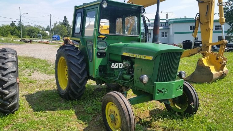 John Deere 510, Diésel, 3 Cylindres, Sortie D'huile, Pto 540 intérieur Image Tracteur John Deere