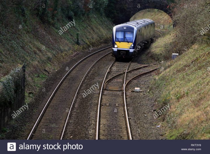 La Belfast À Ligne De Chemin De Fer À Bangor, Comté De Down destiné Puissance 4 A Deux