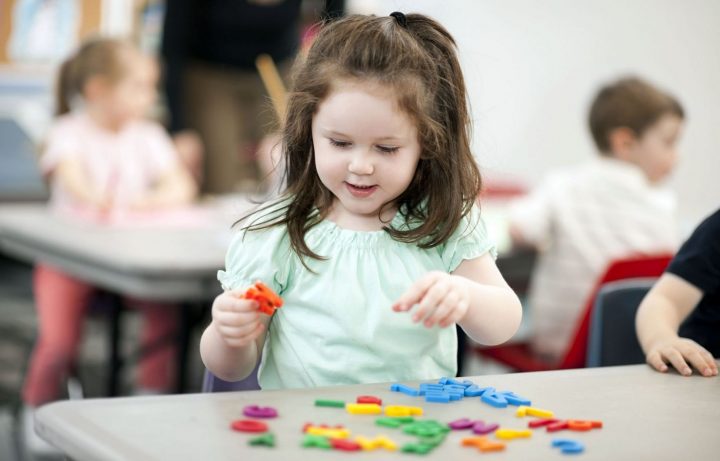 L'apprentissage Des Lettres Est Aussi Important Que Le Jeu concernant Jeux D Apprentissage Maternelle