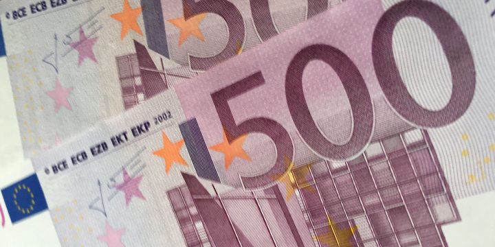 Le Billet De 500 Euros Vit Ses Dernières Heures – La Libre intérieur Pièces Et Billets En Euros À Imprimer