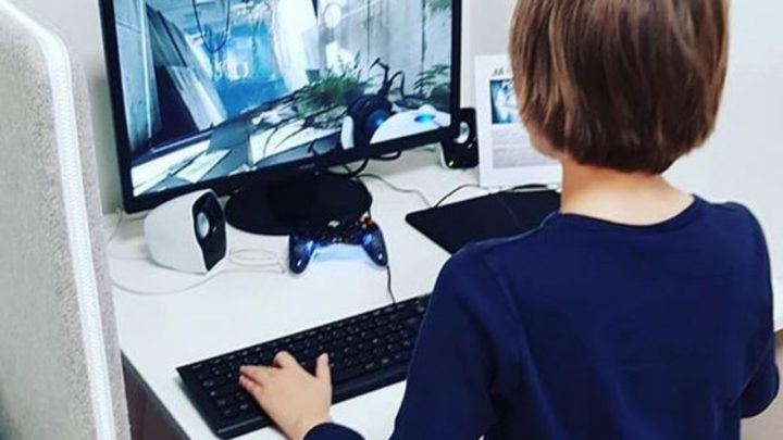 Les Enfants Ne Jouent Plus À Fortnite Pour Jouer Mais Pour serapportantà Jeux Ordinateur Enfant