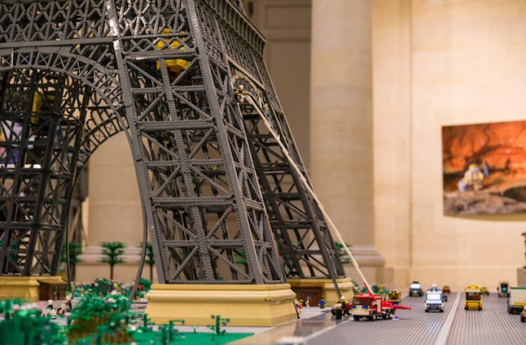 L'expo Lego Qui Casse Des Briques À Versailles avec Casse Brique Gratuit En Ligne