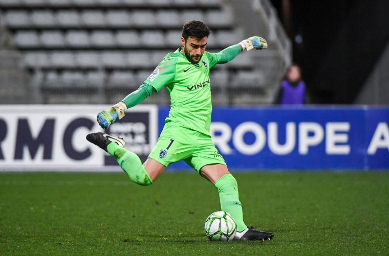 Ligue 2 : Le Paris Fc A Retrouvé Son Ange Gardien – Le Parisien destiné Jeux De Gardien