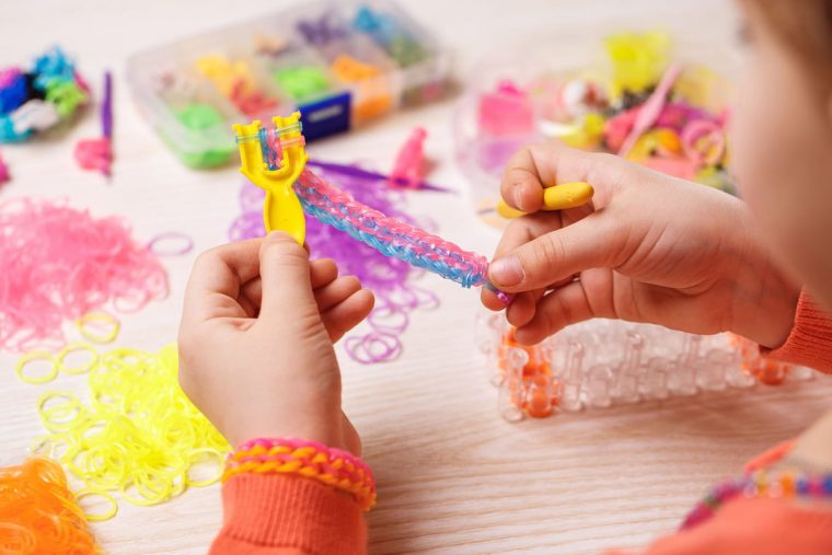 Loisirs Créatifs : Les Meilleurs Jeux Pour Occuper Les Enfants encequiconcerne Activité Fille 6 Ans