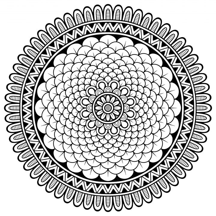 Mandala Petits Petales – Mandalas – Coloriages Difficiles dedans Mandala À Colorier Adulte