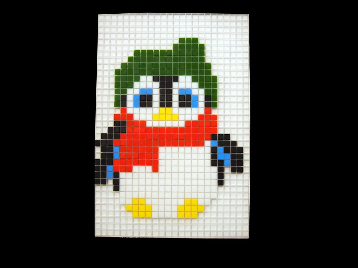 Manufacture Du Pixel Auf Twitter: &quot;un Petit Pingouin De Noël serapportantà Dessin Pixel Noel