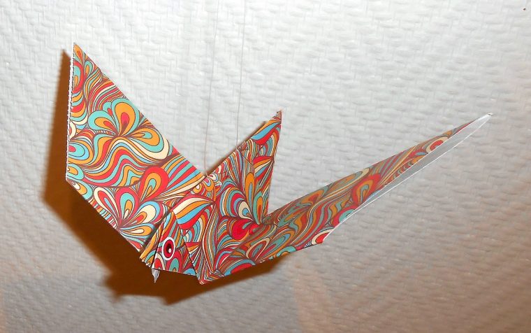 Oiseau En Papier – Origami Vraiment Simple – La Maison Féerique intérieur Pliage Papier Enfant