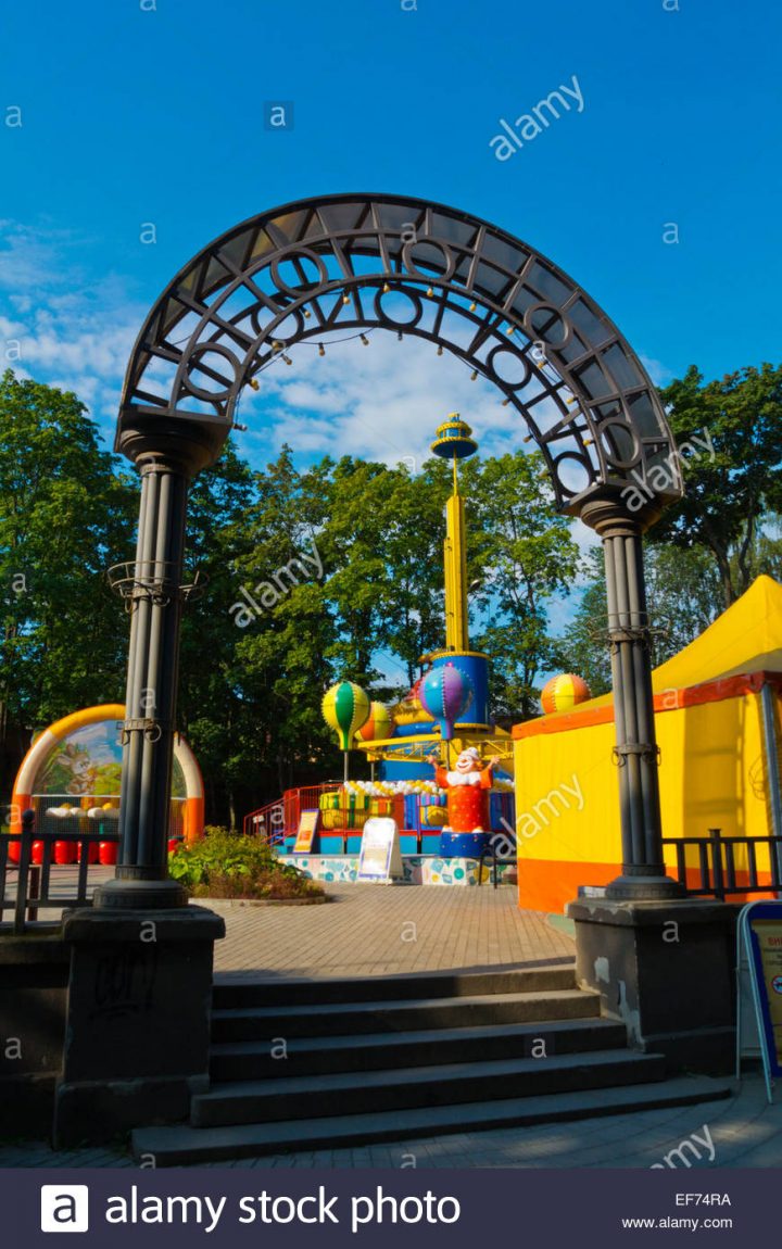 Parc Avec Jeux Pour Petits Enfants, Parc Lénine, Vyborg serapportantà Jeux Pour Petit Enfant