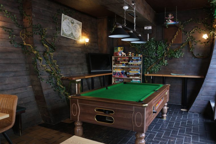 Participer À Un Tournoi De Billard Au Baraka Jeux tout Jeux De Biyare