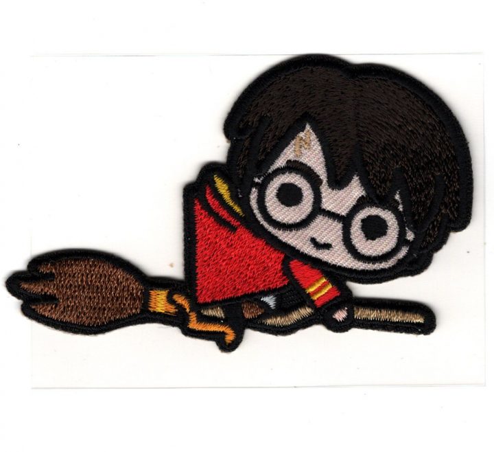 Patch Ecusson Thermocollant Harry Potter Sur Son Balai 5 X 8 Cm destiné Dessin D Harry Potter