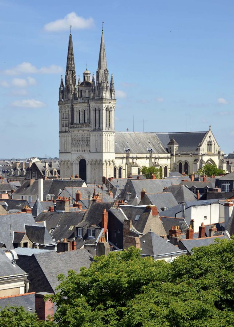 Pays De La Loire | History, Geography, & Points Of Interest intérieur Combien De Region En France