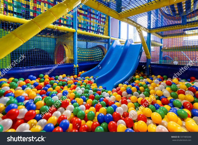 Photo De Stock De Une Aire De Jeux Pour Enfants (Modifier pour Jeux Pour Enfan