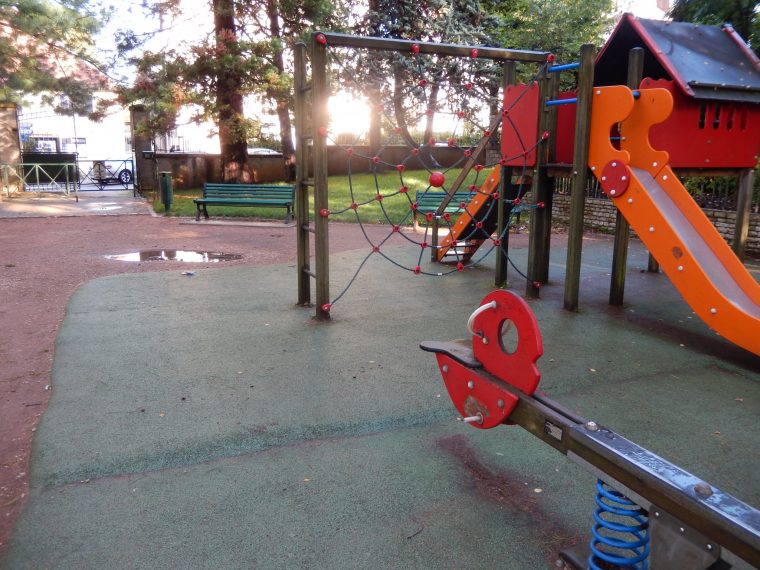 Plus De Jeux, Dans Les Parcs Du Quartier, Pour Les Jeunes tout Jeux Pour Jeunes Enfants