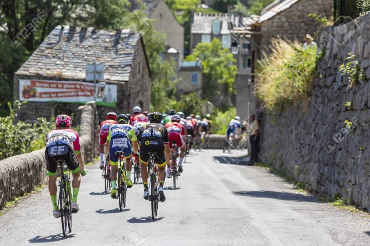 Pont-De-Montvert-Sud-Mont-Lozere, France – July 21, 2018: Rear.. à Region De France 2018