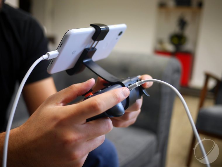 Quelle Manette Choisir Pour Jouer Sur Android Et Iphone En tout Jeux De La Petite Souris