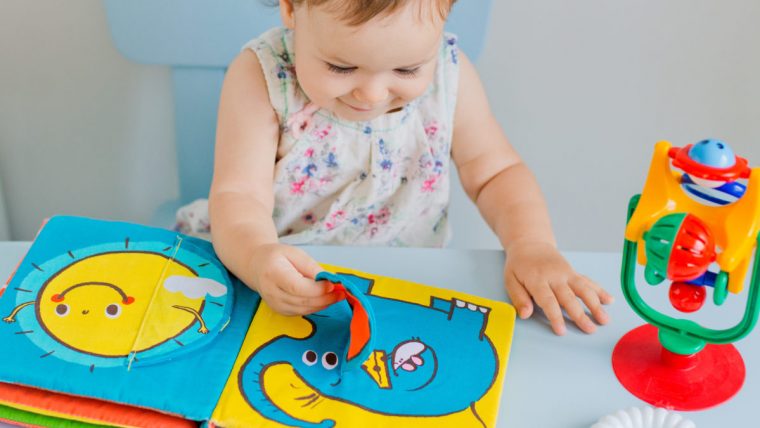 Sélection De Jeux Et Jouets, Poupées En Tissu Pour Les à Jeux Pour Enfant De Deux Ans